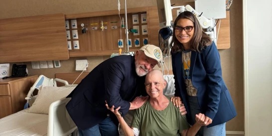 Roseana recebe visita de Lula e Janja durante tratamento em SP