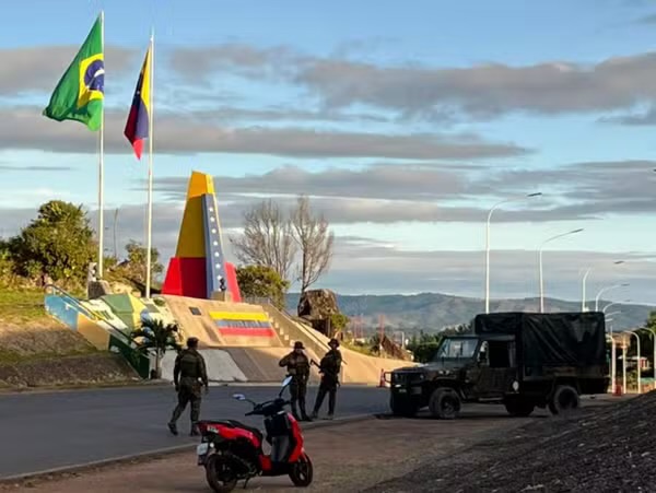 Fronteira entre Brasil e Venezuela é fechada após ação militar dos EUA